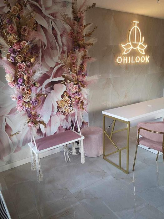 Wynajem stanowiska manicure w salonie kosmetycznym