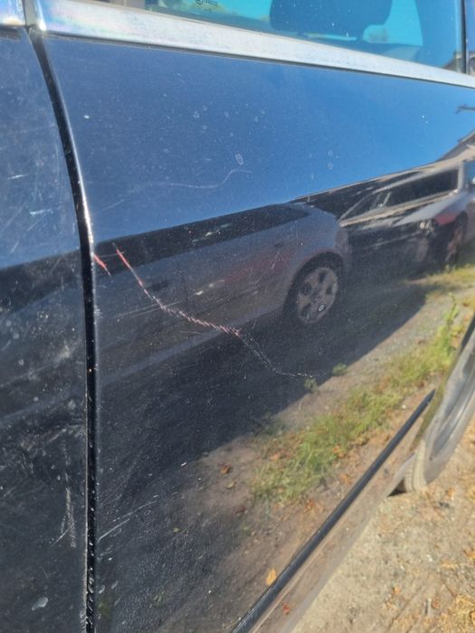 Drzwi lewe tył Audi A4 B6 Ly9b