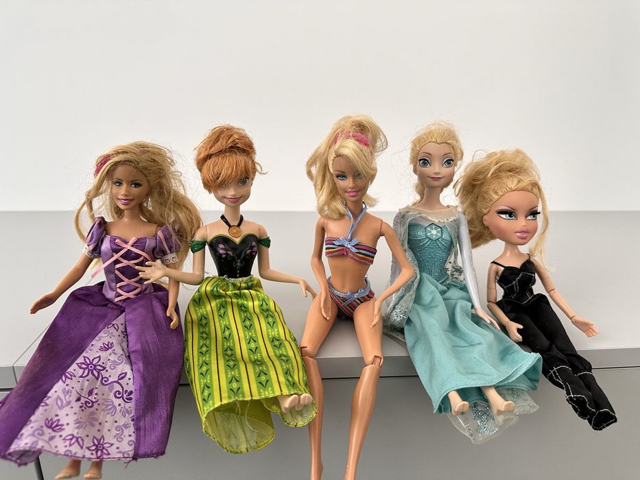 Куклы поющие  Анна и Эльза