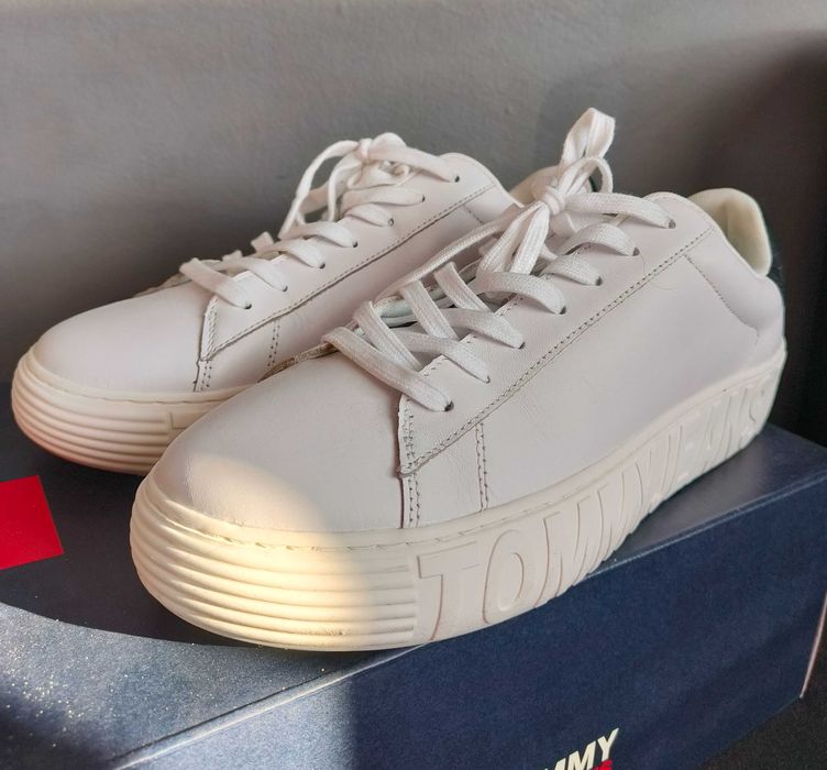 Sneakersy skórzane Tommy Jeans Hilfiger białe - r. 44
