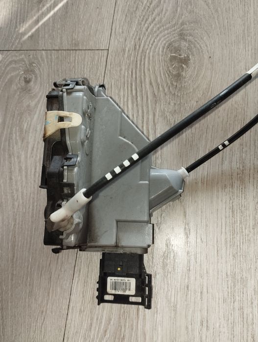 Peugeot 508 Zamek drzwi tylnych tylnich ]1