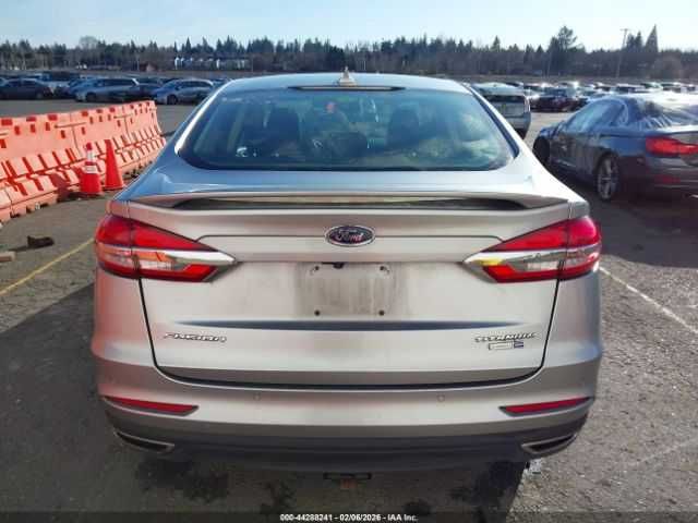 Ford Fusion Titnium 2020 /