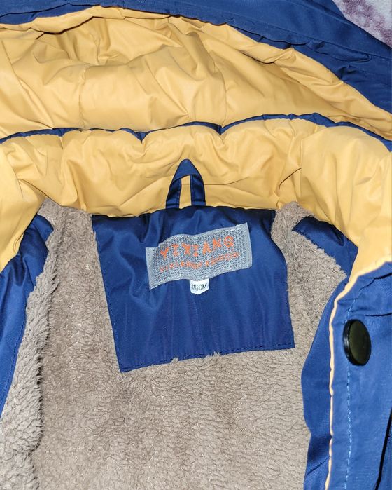 Зимова куртка в ідеальному стані, на 116-122