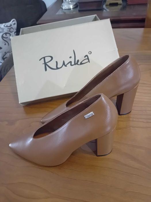 Sapatos Ruika com revestimento em pele Vit-Mel