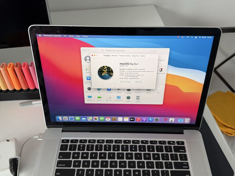 Macbook 15 cali i7 16GB nvidia geforce 2gb