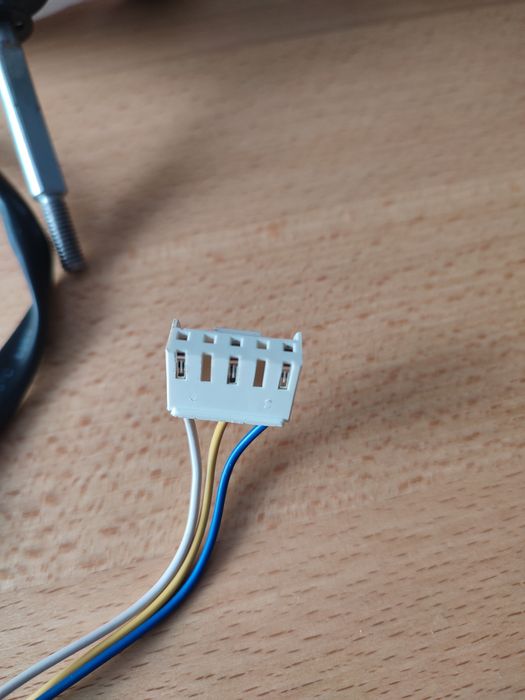 Двигун вентилятора зовнішнього блока інверторного кондиціонера