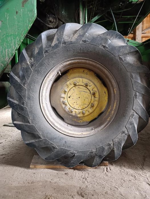 Продам John deere 942