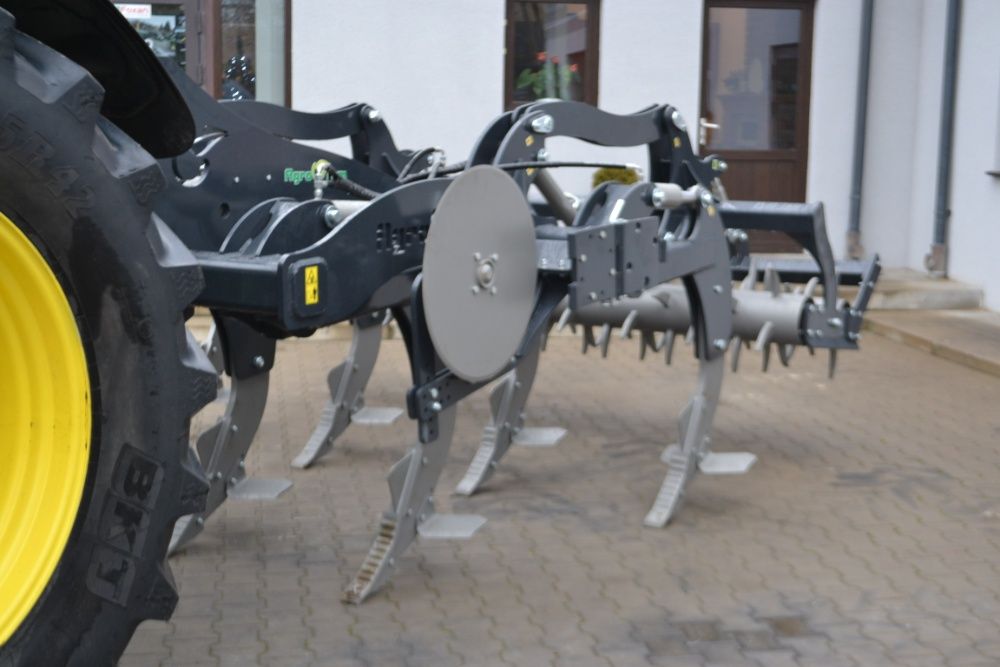 Głębosz GSH XL Agro-Tom Pług Dłutowy 3m 2024r