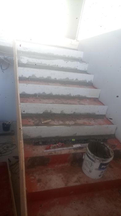 Remont, naprawa, profilowanie schodów żelbetowych