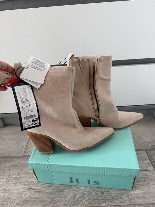 Стильні Бежеві казаки 39р