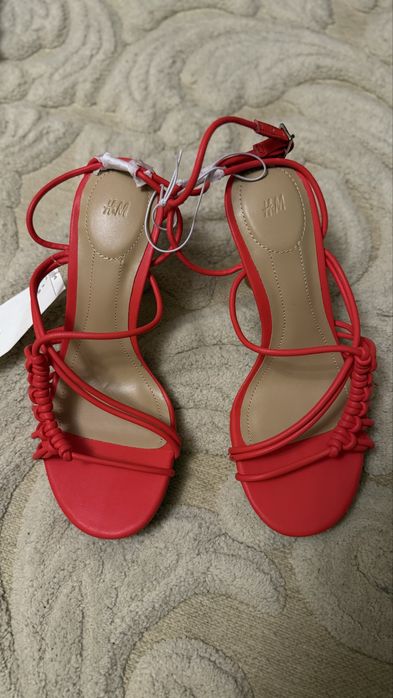 Красные босоножки 35 размер