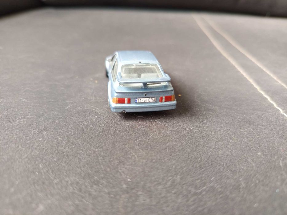 Custom hotwheels  Piękny Ford sierra