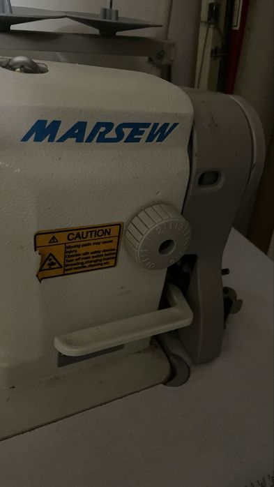 Maquina de costura profissional