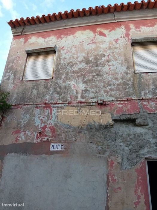 Moradia T3 em ruínas