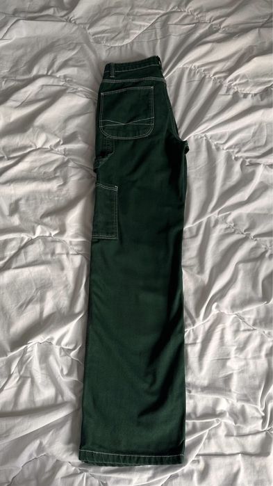 Zielone jeansy straight