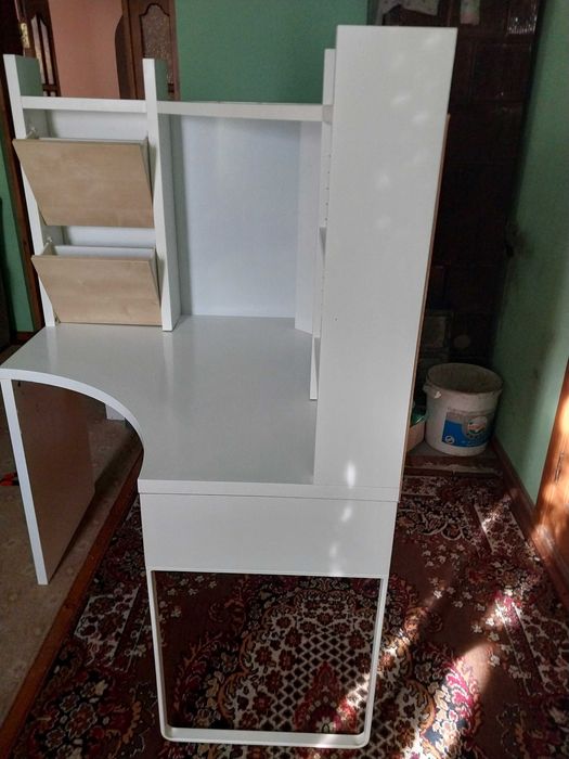 Кутовий стіл Ikea MICKE мікке