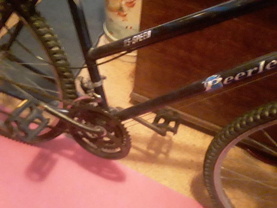 Bicicleta usada com marcas de uso