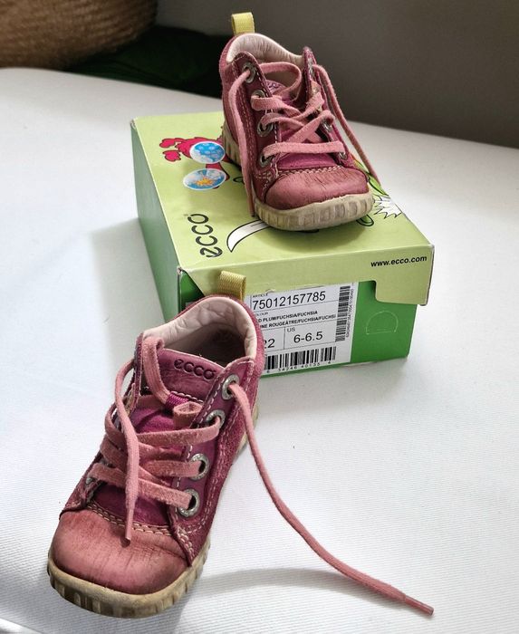 Buciki dziewczęce Ecco rozmiar 22