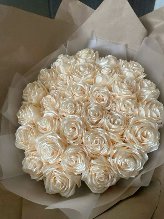 Букеты из атластных лент