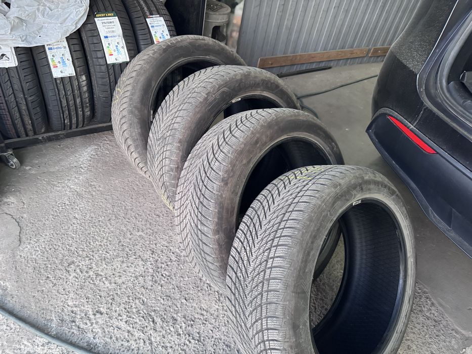 Зимові шини Goodyear Ultra Grip performance 3  255/45/r19 104v