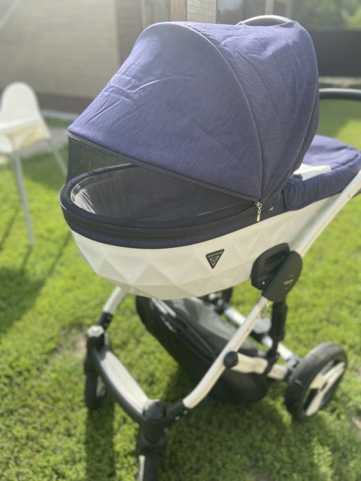 Коляска Junama Diamond 2в1 люлька+прогулка