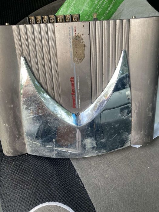 Усилитель звука автомобильный