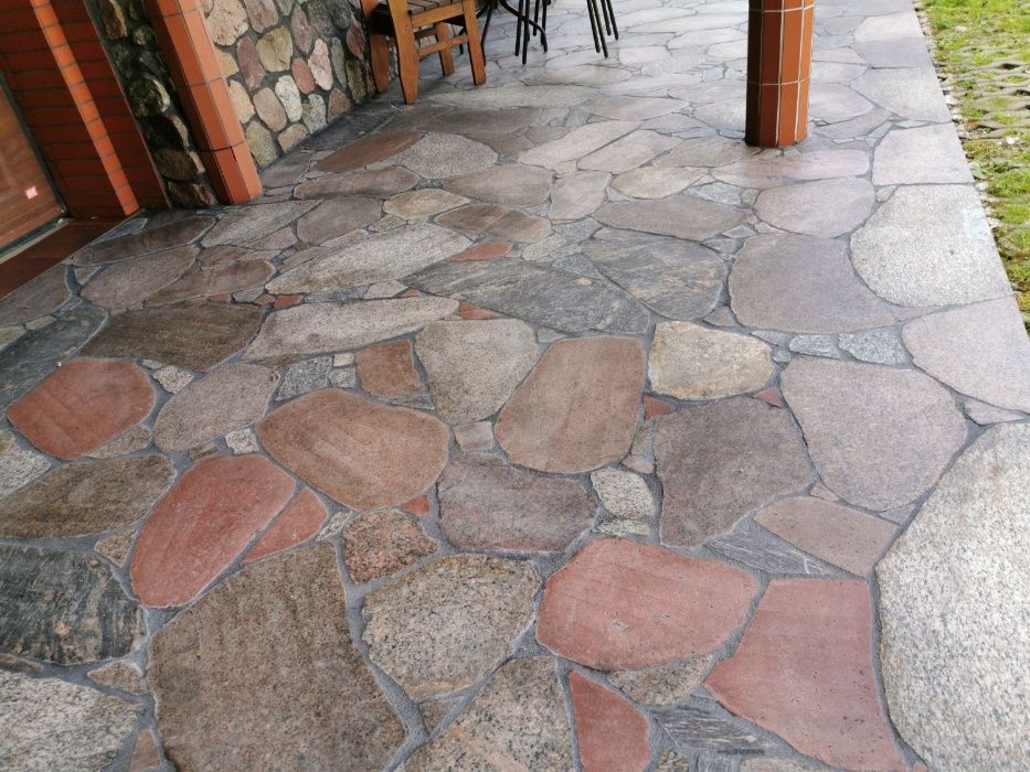 Kamień polny cięty na schody ,tarasy ,elewacje ,ścieżki itp.