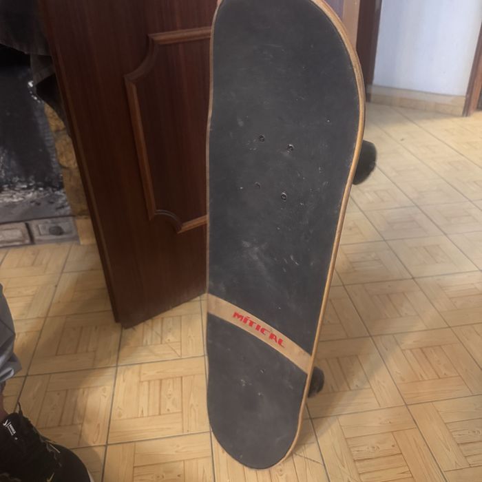 Vendo patins e skate