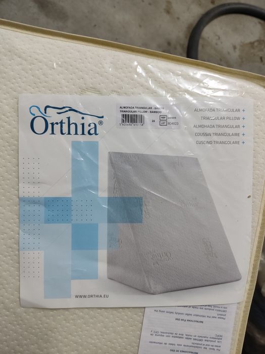 2 Orthopedic Pillows | 2 Almofadas Ortopédicas
