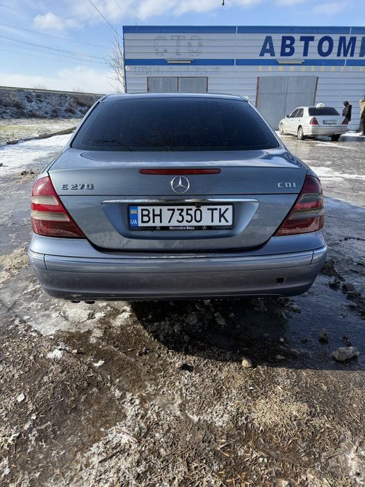 Продаж мерседес w211 2.2