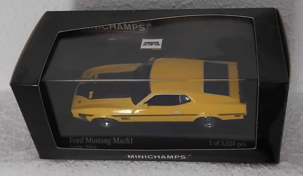 Bitter CD (1974-77). Minichamps. 1:43. Vendo miniatura da minha coleção.