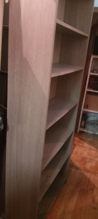 Estantes/prateleiras de madeira ou metal ou plástico/poliéster