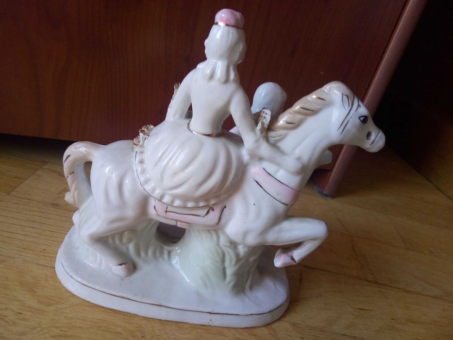 Peça decorativa antiga