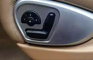 Mersedes R-class Long первый и  единственный владелец куплен  новым