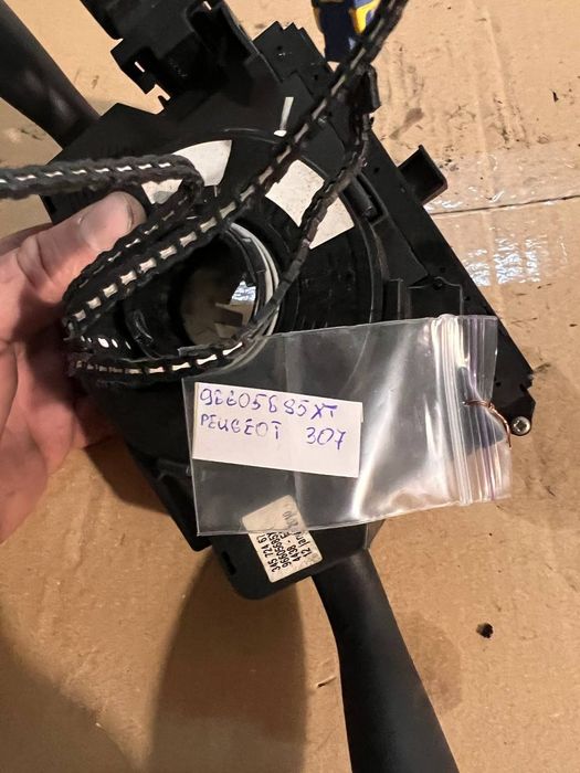 Підрульовий перемикач Peugeot 307 пежо 307