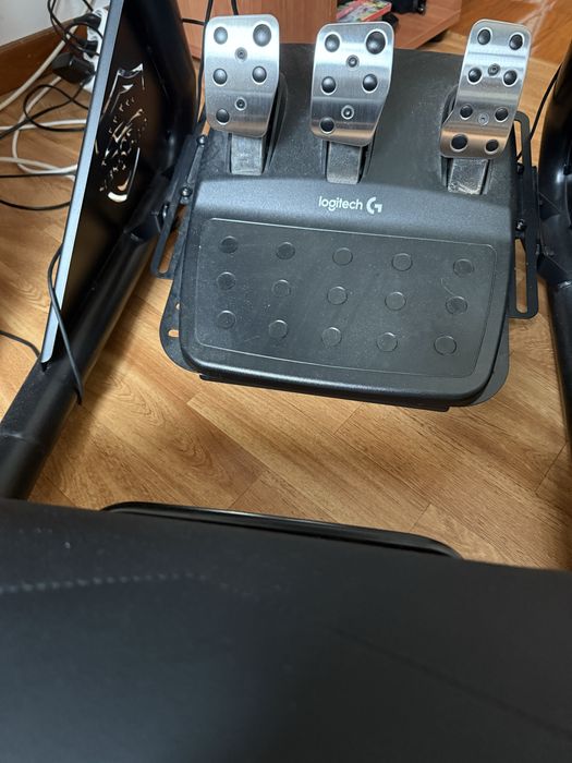 Playseat GTPLAYER + logitech g29