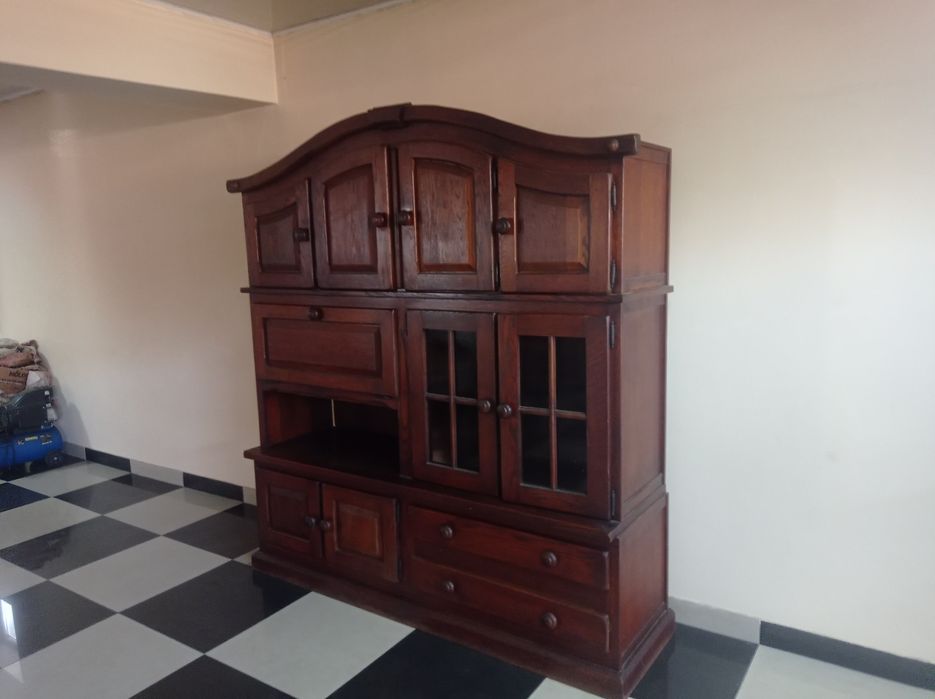 Продам Стінку дубову в хорошому стані