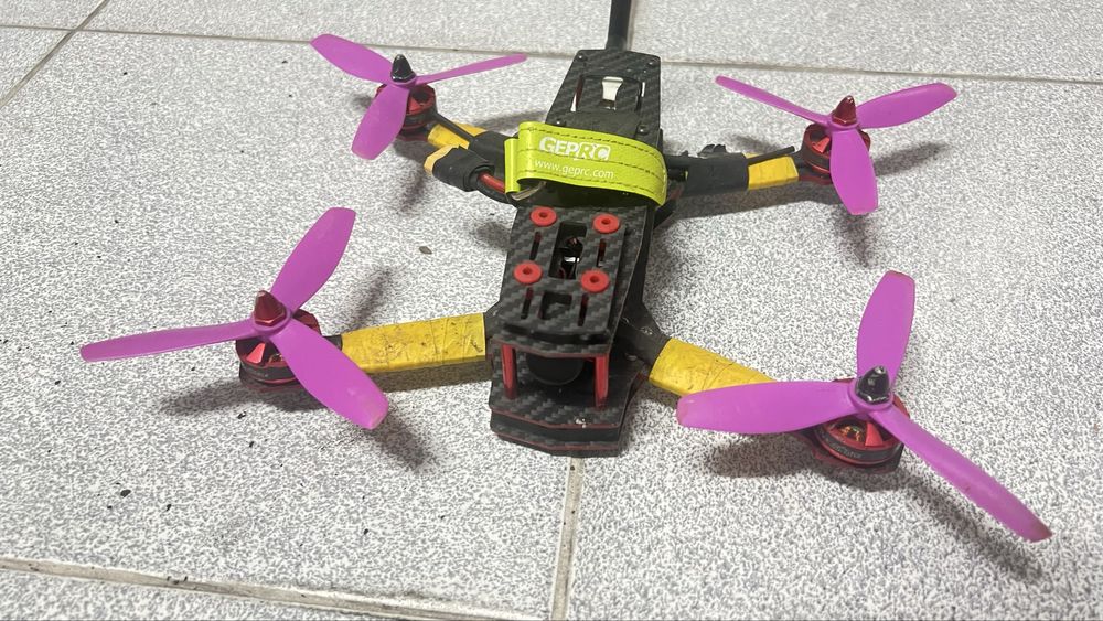 Drone FPV QAV 220