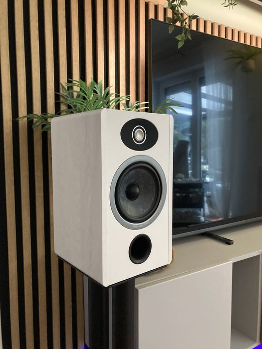 Focal Vestia n1 białe Light Wood jak nowe