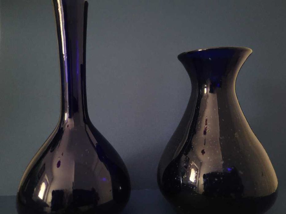 Vidro azul, conjunto de jarros em cobalt glass, origem Israel