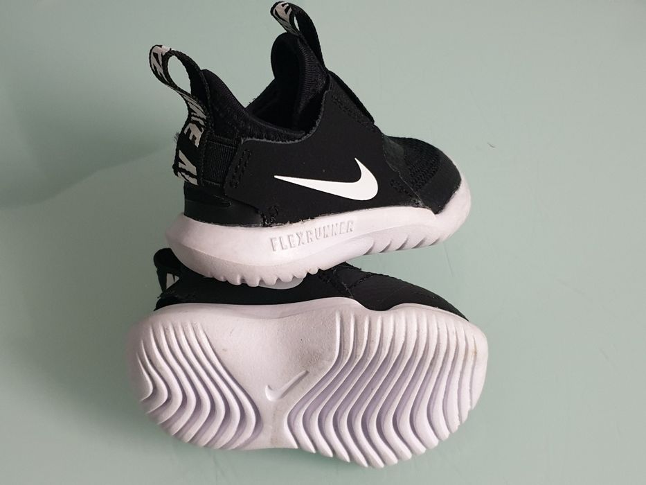 Sapatilhas Nike FlexRunner Baby Pretas