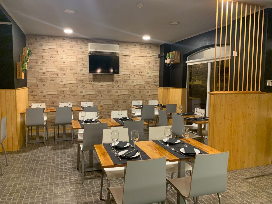 Estabelecimento Comercial - Montijo