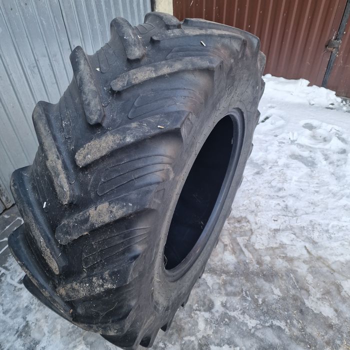 Opona taurus 380 70 r24