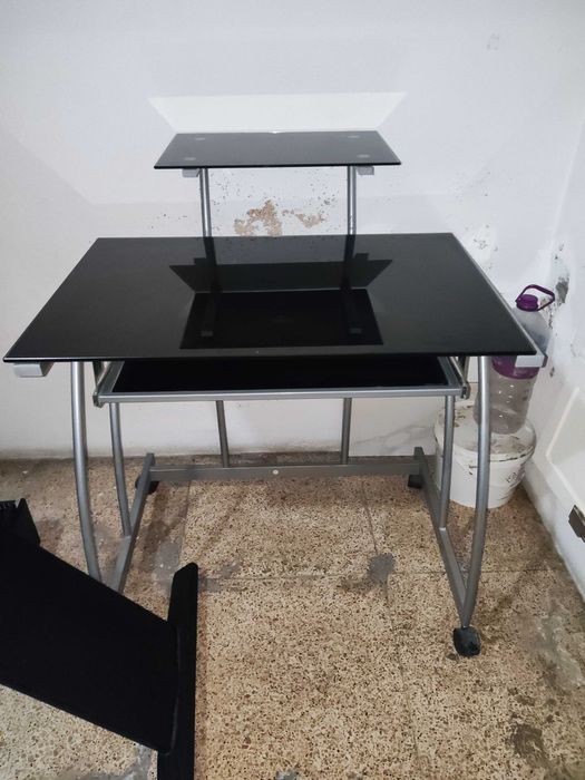 Secretaria de vidro
