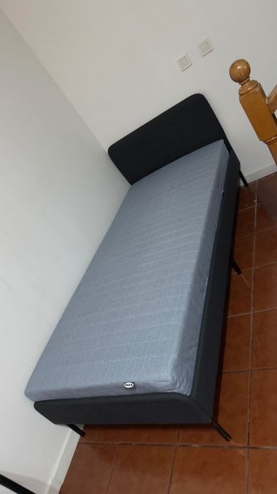 Cama + colchão 90x200cm