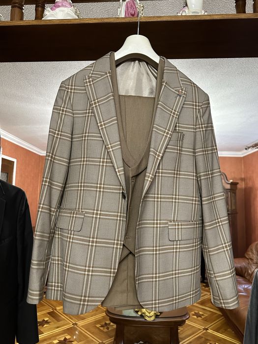 Костюм чоловічий