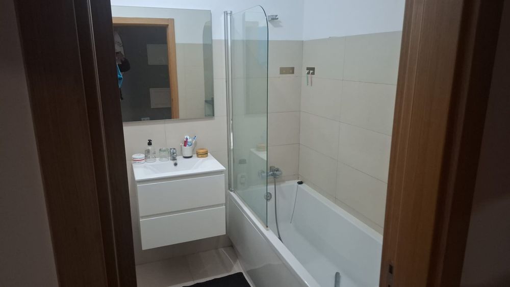 Alugo quarto em fernao ferro