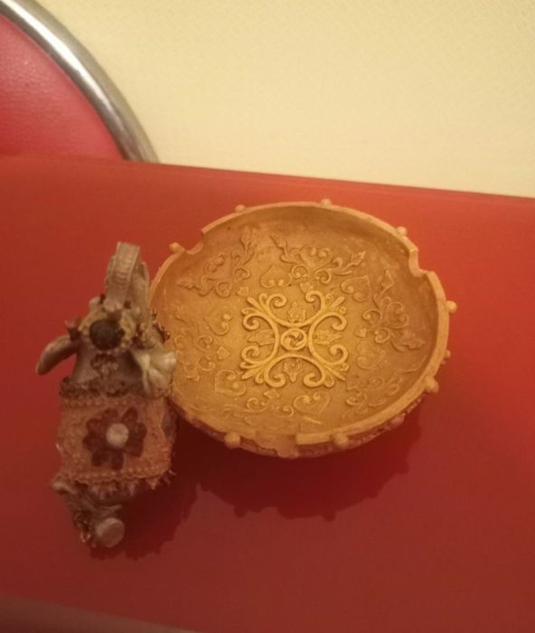 Сувенір слонік с чашей