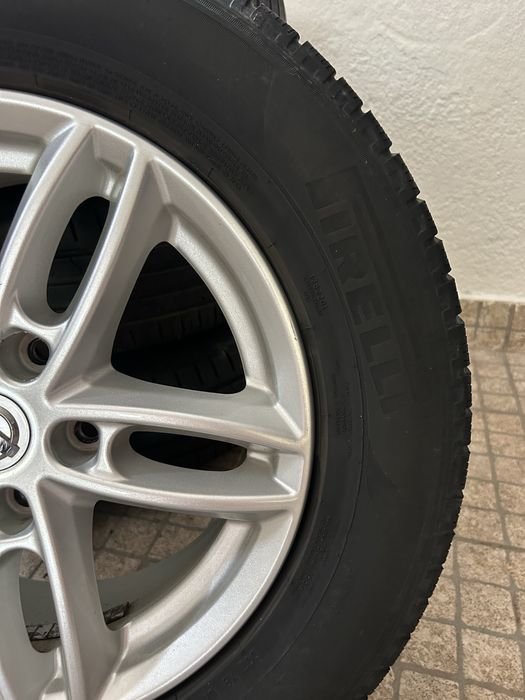 Conjunto Jantes Pneus 215/65 R16