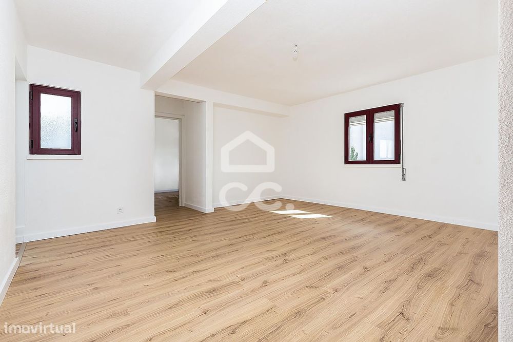 Apartamento T3 totalmente remodelado na Horta das Figueiras, Évora